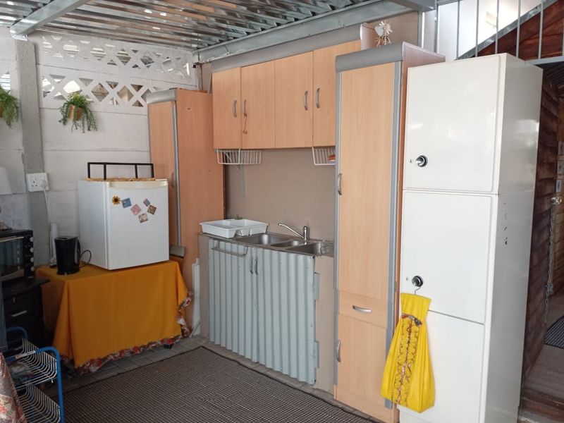 Private Bachelor Flat to Rent. - Photo 3