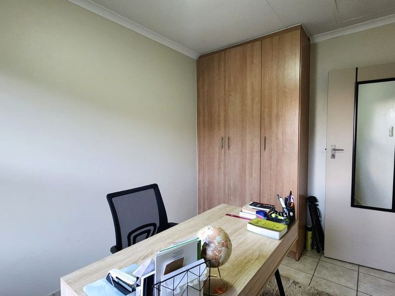 Peaceful Views – Your Perfect First Home or Investment Opportunity - Photo 7