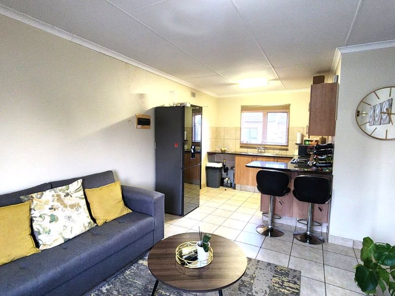 Peaceful Views – Your Perfect First Home or Investment Opportunity - Photo 3