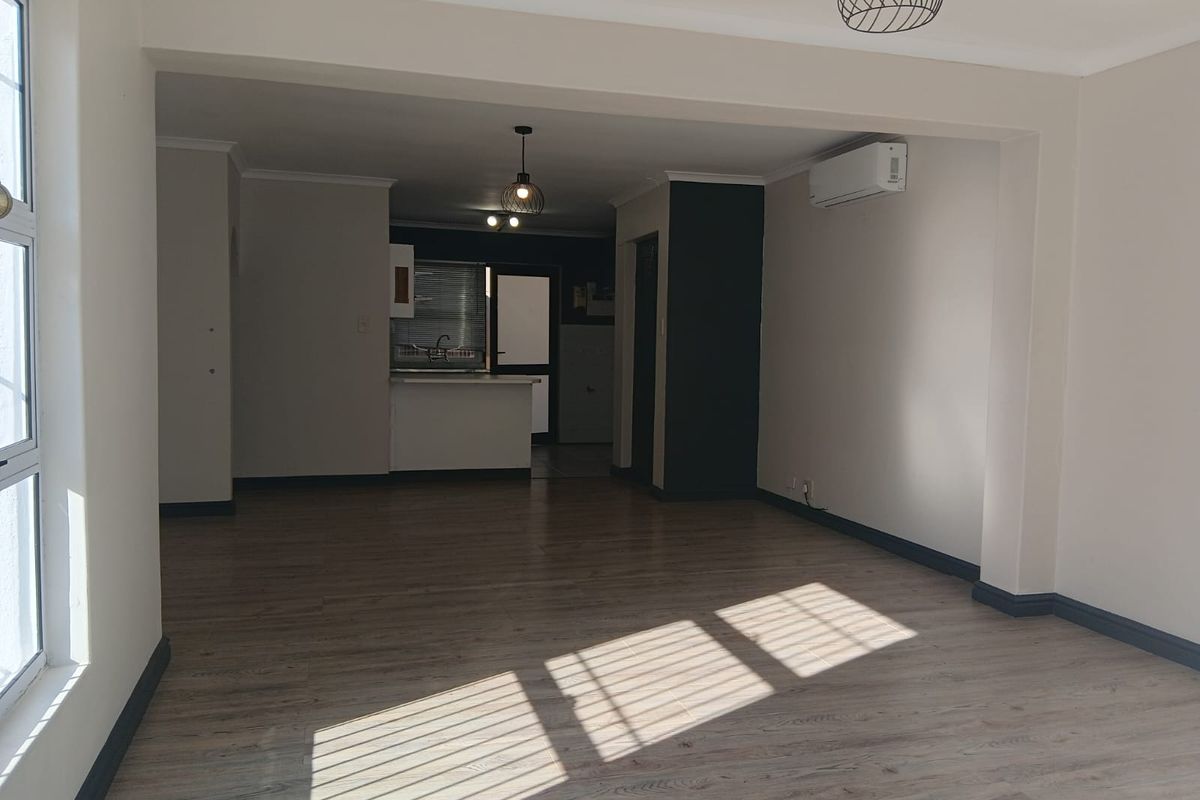 2 bedroom house with granny flat available to rent - Photo 4