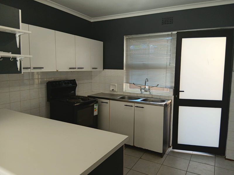 2 bedroom house with granny flat available to rent - Photo 8