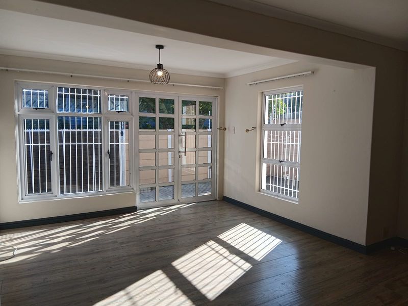 2 bedroom house with granny flat available to rent - Photo 6