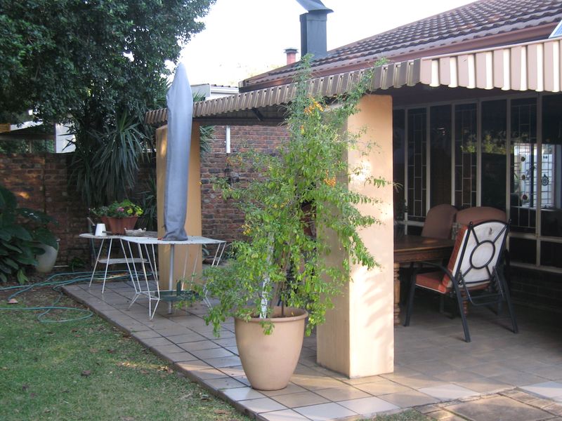 Beautiful Home with 2 Flatlets for sale in the very popular Moot area