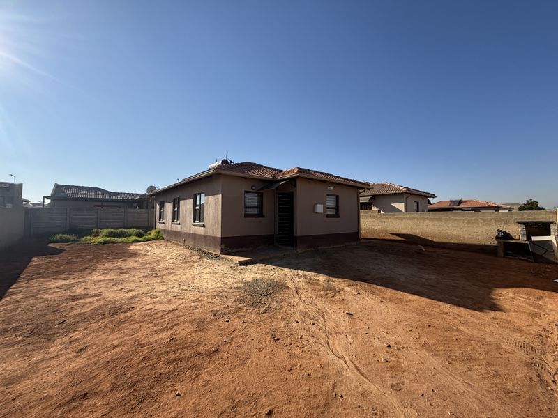 Spacious 3-bedroom Freehold home-  perfect for families seeking comfort and security