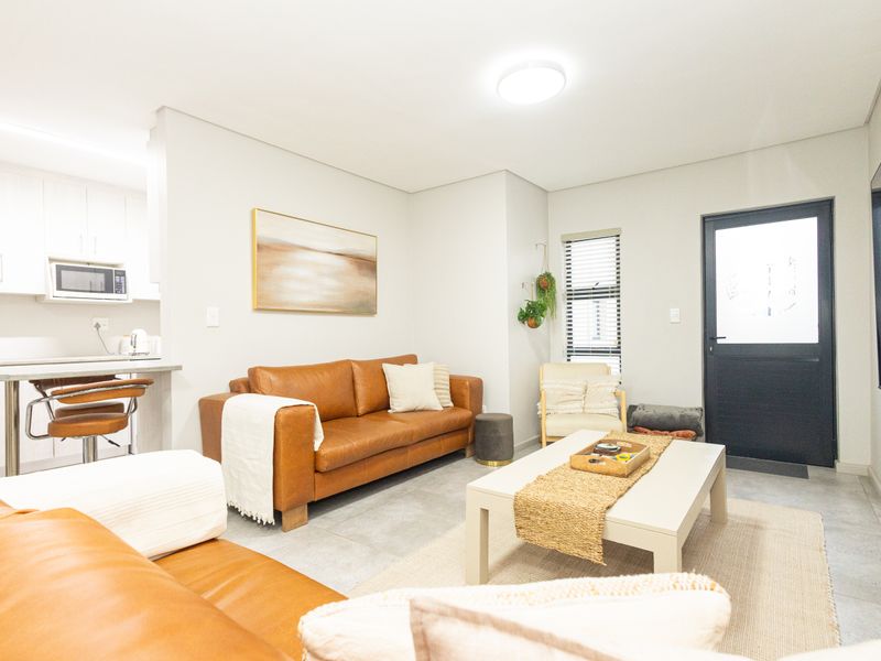 Exceptional Duplex Living in Altona Village - Photo 2