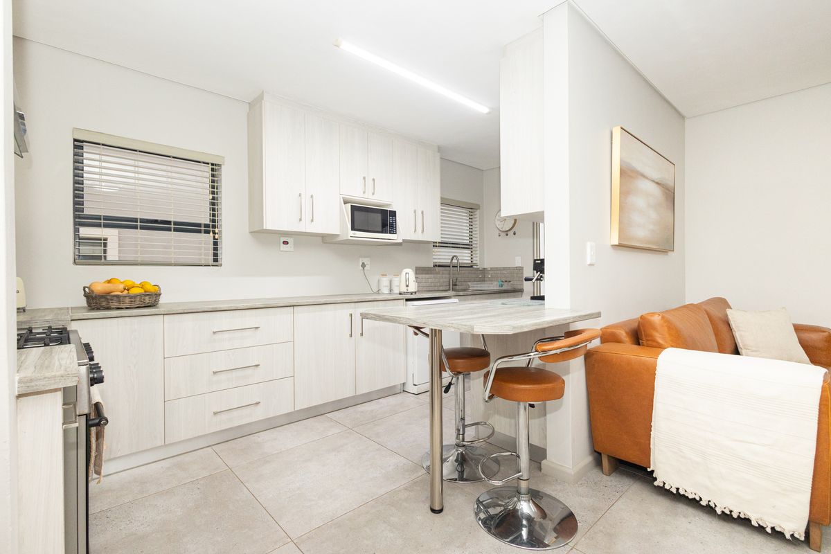 Exceptional Duplex Living in Altona Village - Photo 3