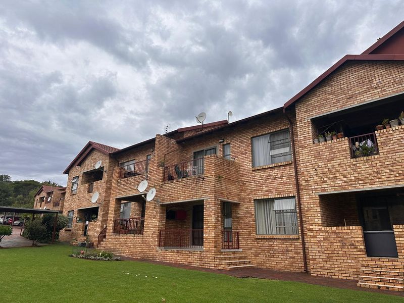 Charming Ground Floor  2-Bedroom Apartment for Sale.