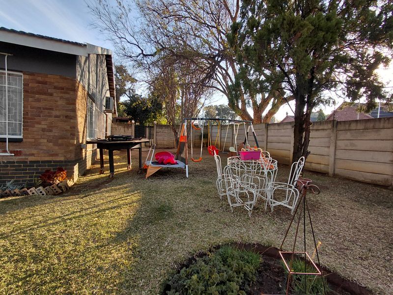 Beautiful, maintained family home for sale. - Photo 7