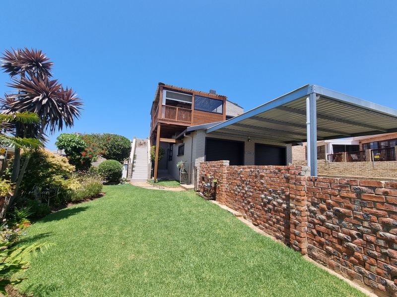 Luxury Home in Sought-After Wavecrest with Spectacular Views and a Prestigious Address - Photo 3