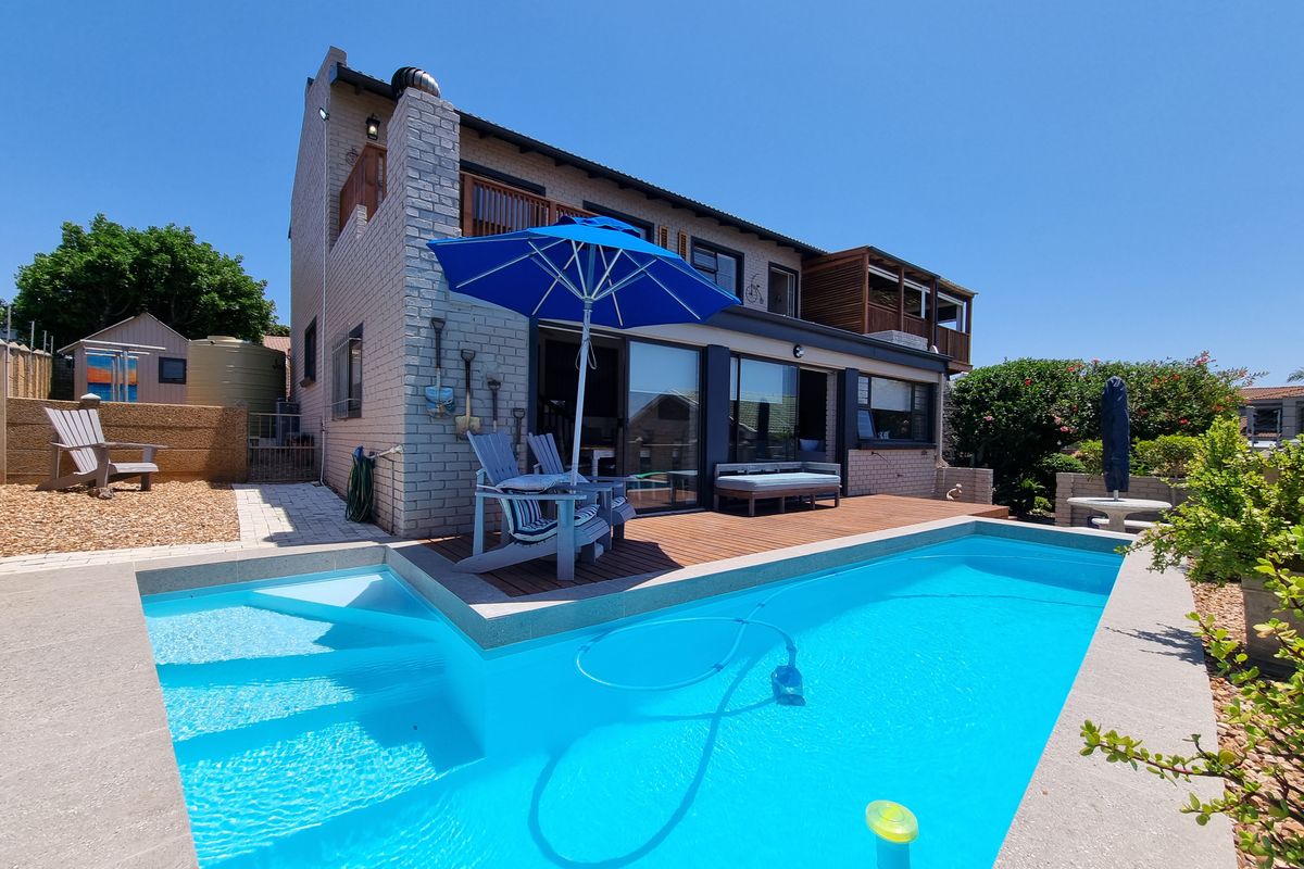 Luxury Home in Sought-After Wavecrest with Spectacular Views and a Prestigious Address - Photo 2