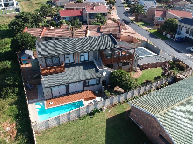 Luxury Home in Sought-After Wavecrest with Spectacular Views and a Prestigious Address - Photo 8