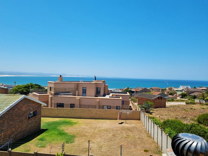 Luxury Home in Sought-After Wavecrest with Spectacular Views and a Prestigious Address - Photo 6