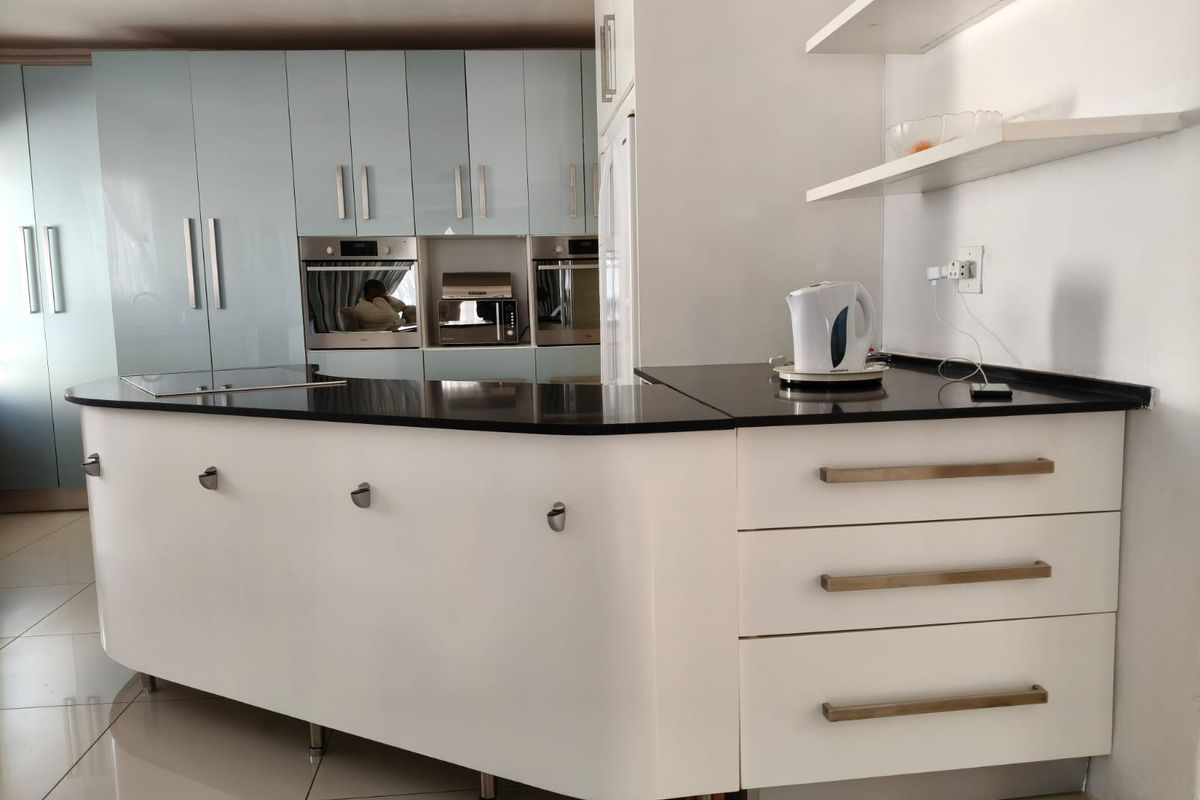 Charming 3-bedroom house for sale in Mogwase—perfect for family living and close to local amenities! - Photo 3
