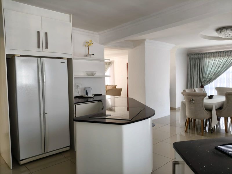 Charming 3-bedroom house for sale in Mogwase—perfect for family living and close to local amenities! - Photo 4