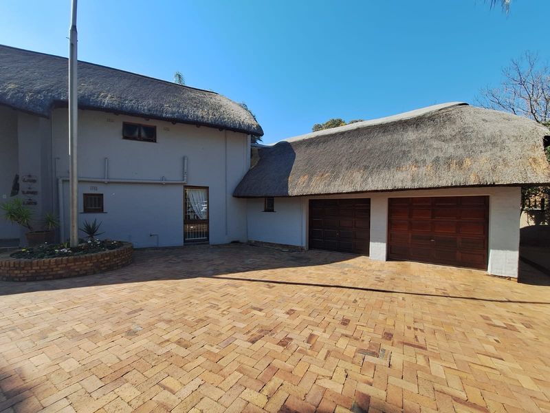 Spacious Family Home for sale - Photo 4