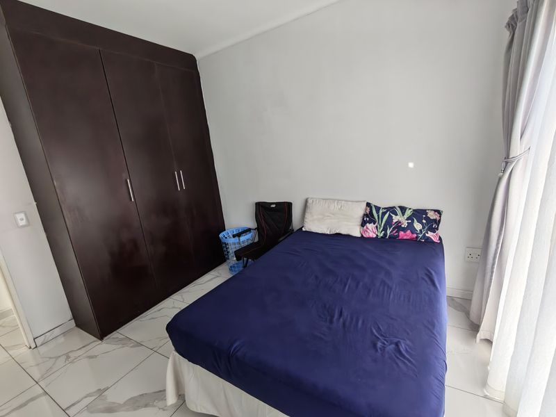 Modern Double-Storey Family Home in Secure Magaliesberg Country Estate - Photo 9