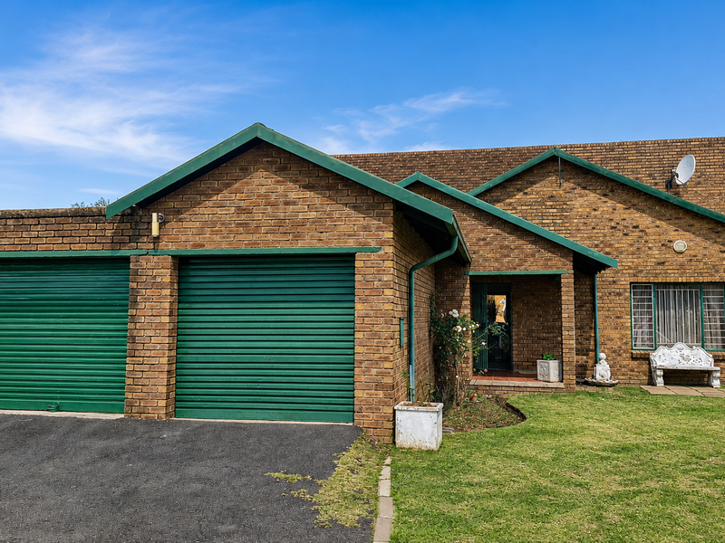 Ideally Located Home Near Carnival Mall - Photo 1