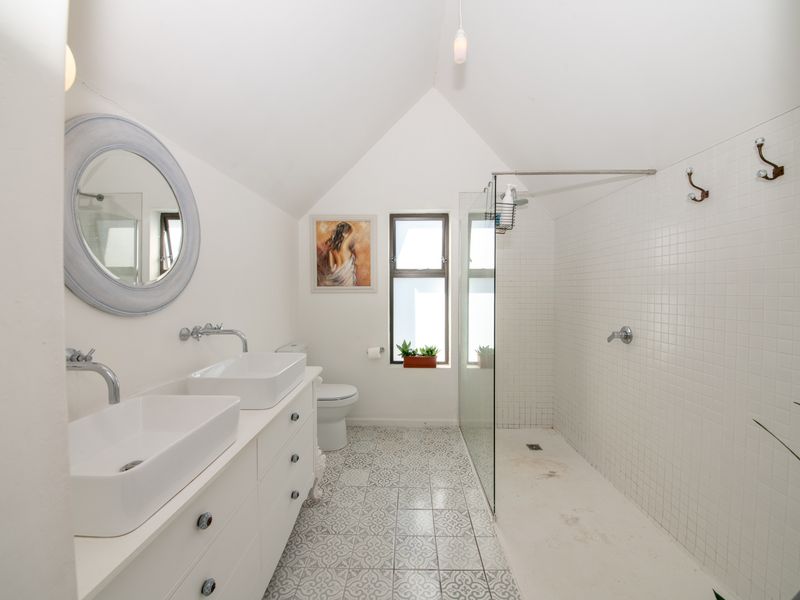 Modern Family Home with Exceptional Views | Elizabeth Road, Pringle Bay - Photo 8