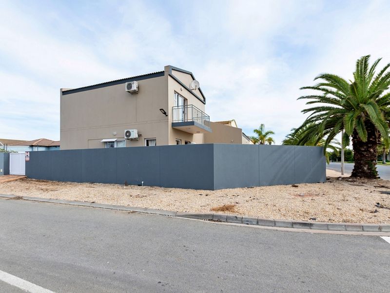 House For Sale In Velddrif - Photo 4