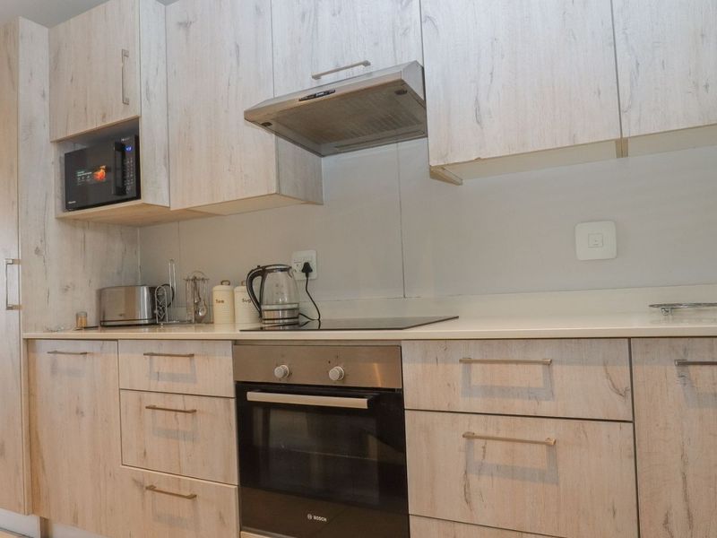 Modern pet friendly apartment in the heart of Ballito - Photo 3