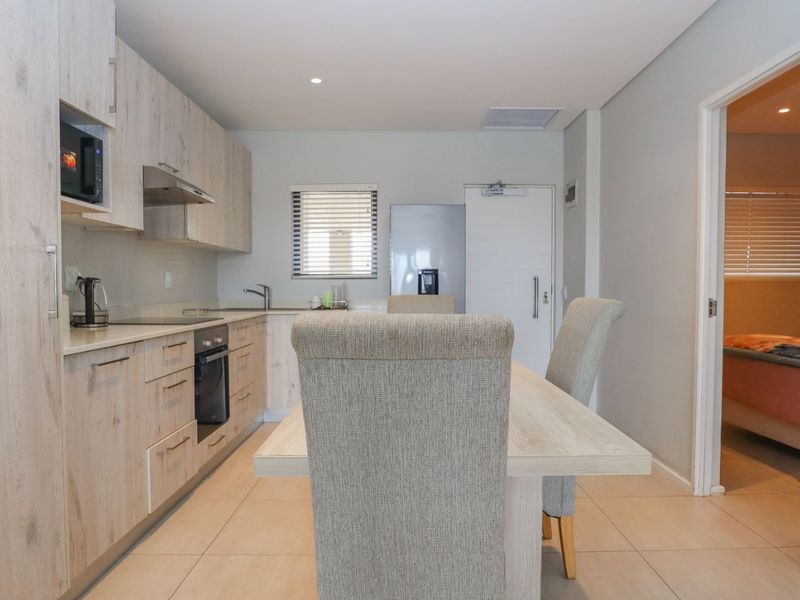 Modern pet friendly apartment in the heart of Ballito - Photo 2