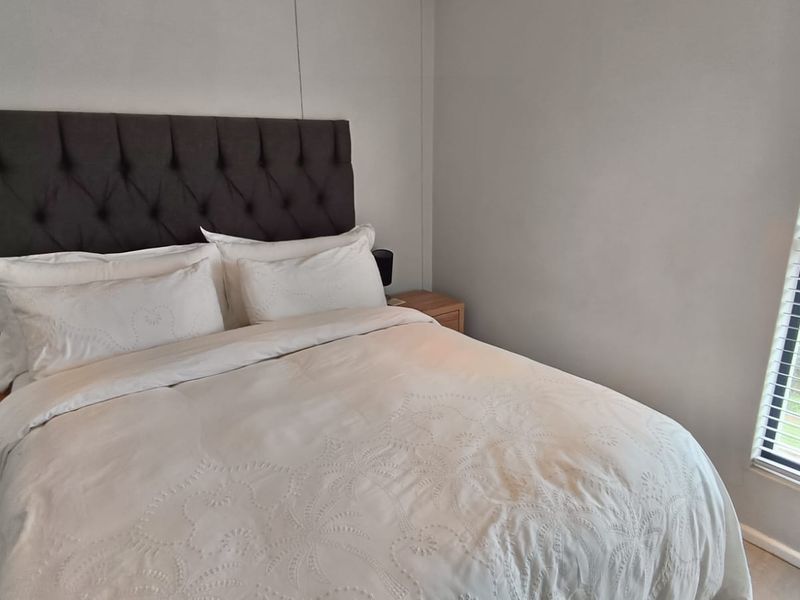 Modern pet friendly apartment in the heart of Ballito - Photo 7