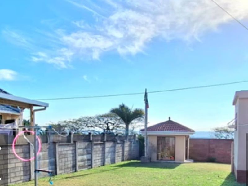 Prime Position On Lighthouse Road 3 Bed 2 Bath With Endless Business Potential - Photo 2
