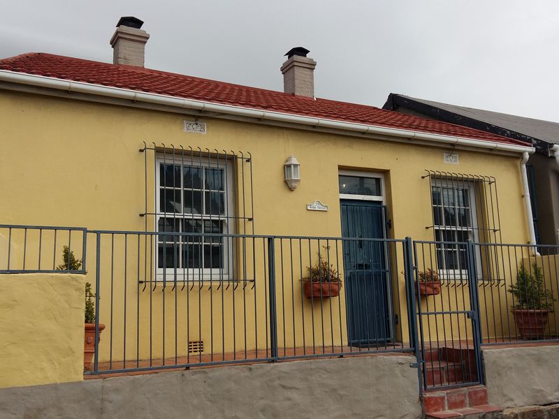 Mowbray two bedroom house furnished - Photo 3