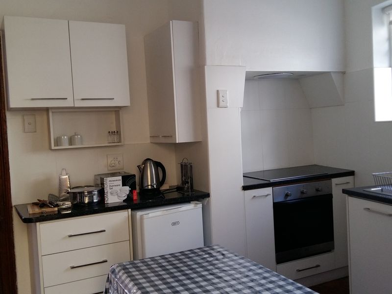 Mowbray two bedroom house furnished - Photo 8
