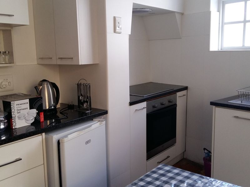 Mowbray two bedroom house furnished - Photo 9