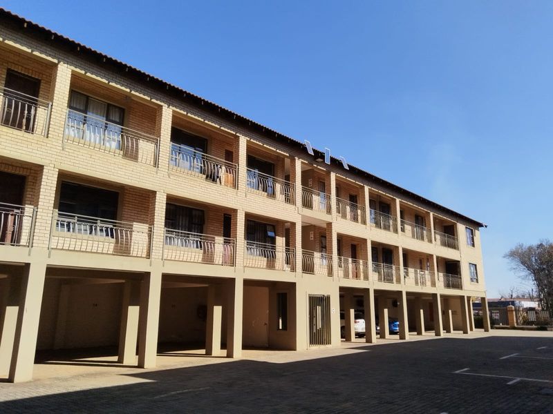 Apartment For Sale In Potchefstroom - Photo 9