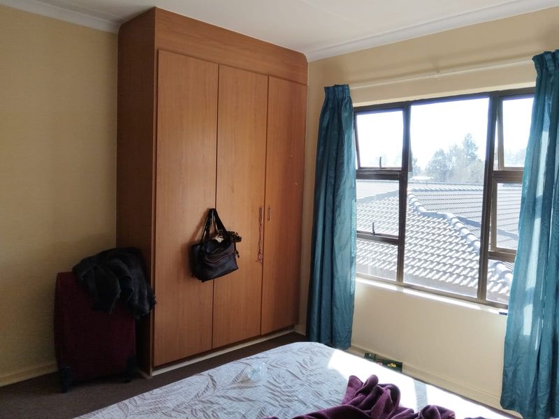 Apartment For Sale In Potchefstroom - Photo 4