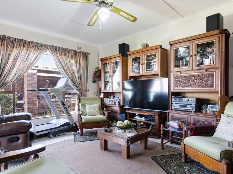 Wake Up to Spectacular Sea Views Every Day! 3 Bedroom House - Photo 6