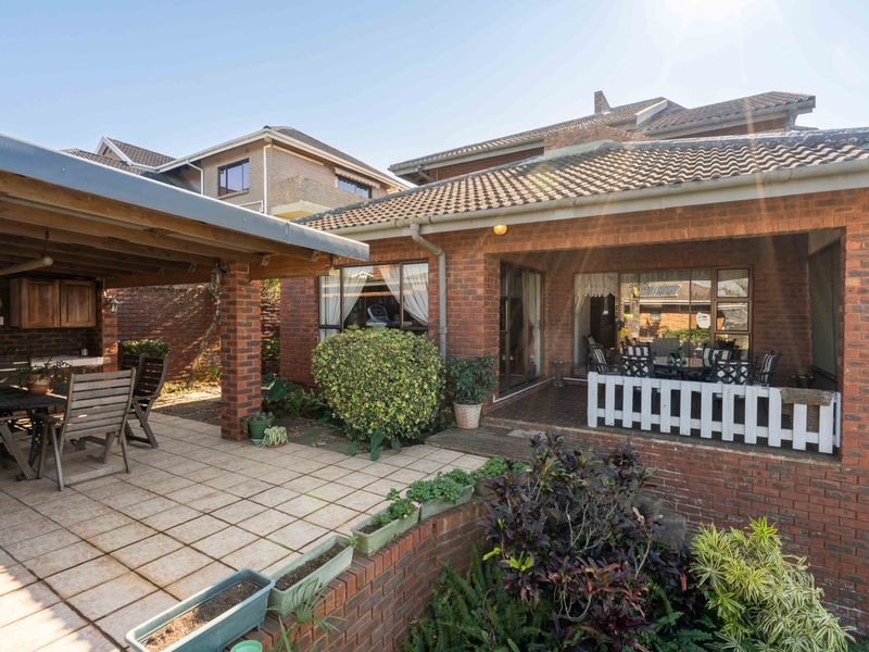 Wake Up to Spectacular Sea Views Every Day! 3 Bedroom House - Photo 3