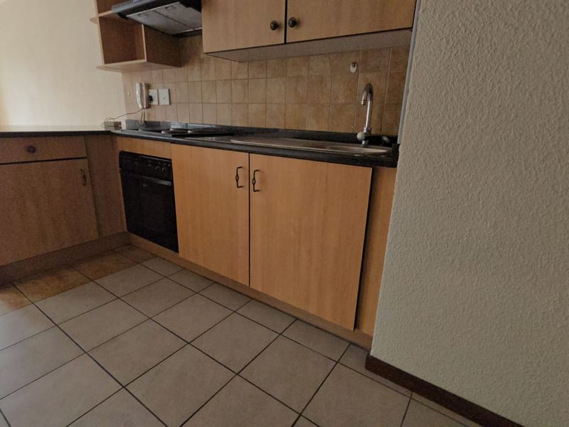 Secure and Convenient Bachelor Living in a Prime Location - Photo 7