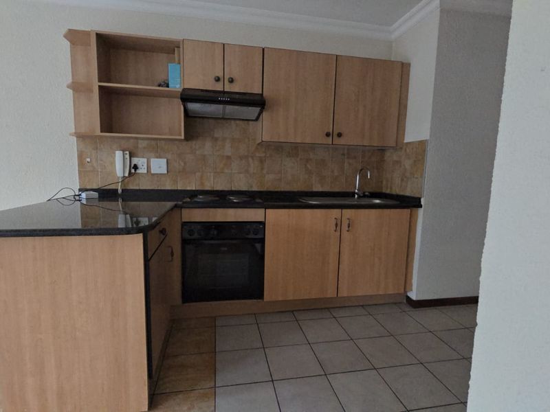 Secure and Convenient Bachelor Living in a Prime Location - Photo 8