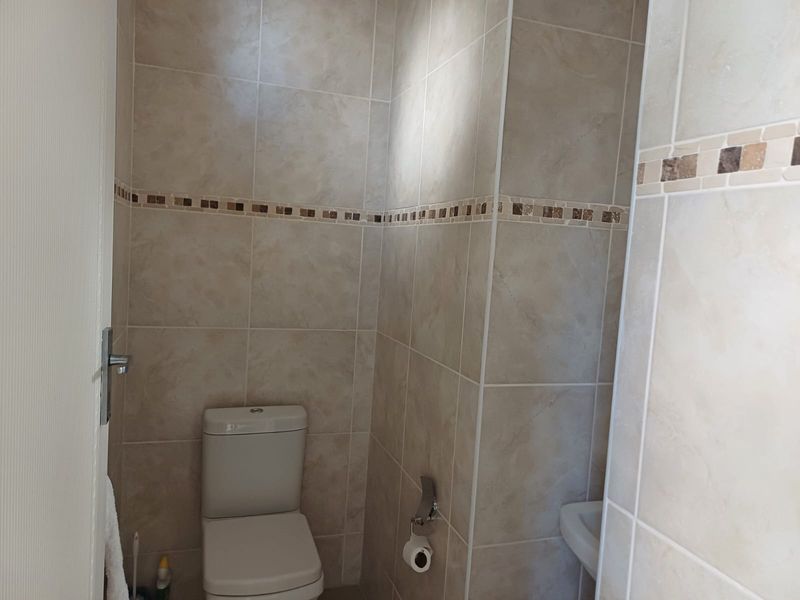 Spacious Duplex 3 Bedroom 2 Bathrooms with direct beach access - Photo 6