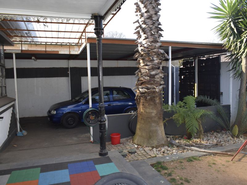 3 Bedrooms  home plus flatlet for sale in Boksburg central - Photo 3