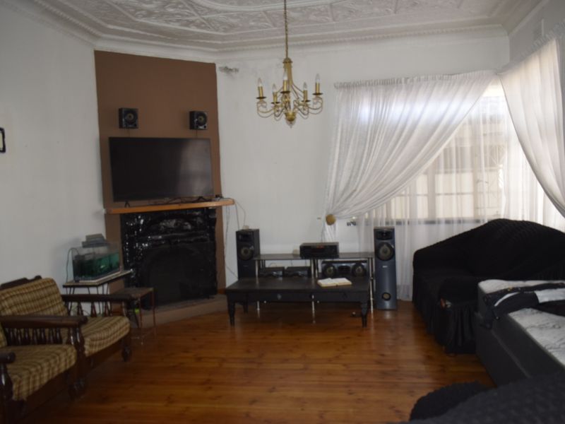3 Bedrooms  home plus flatlet for sale in Boksburg central - Photo 7