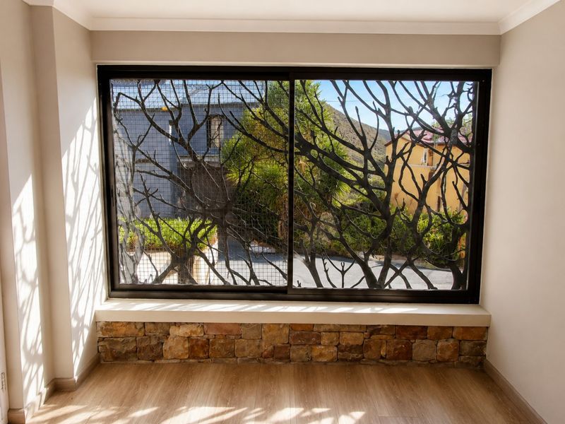A Home Framed by Mountains, Sea and Sky - Photo 3