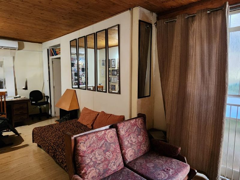 Expansive Family Retreat on a Tranquil One-Hectare Plot - Photo 9