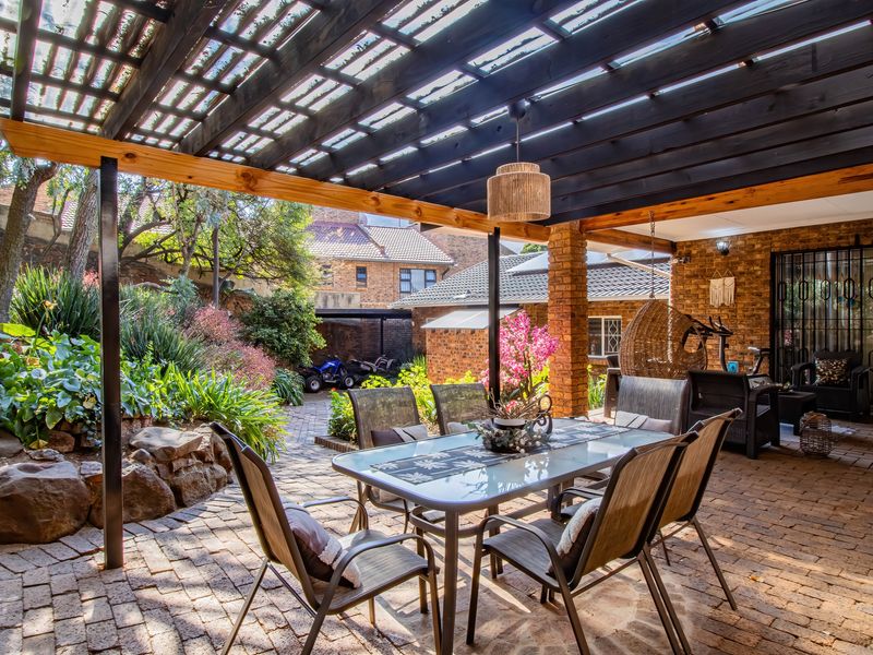 A Rare Modern Diamond in the Heart of Bassonia – Luxury, Elegance & Unmatched Quality - Photo 2