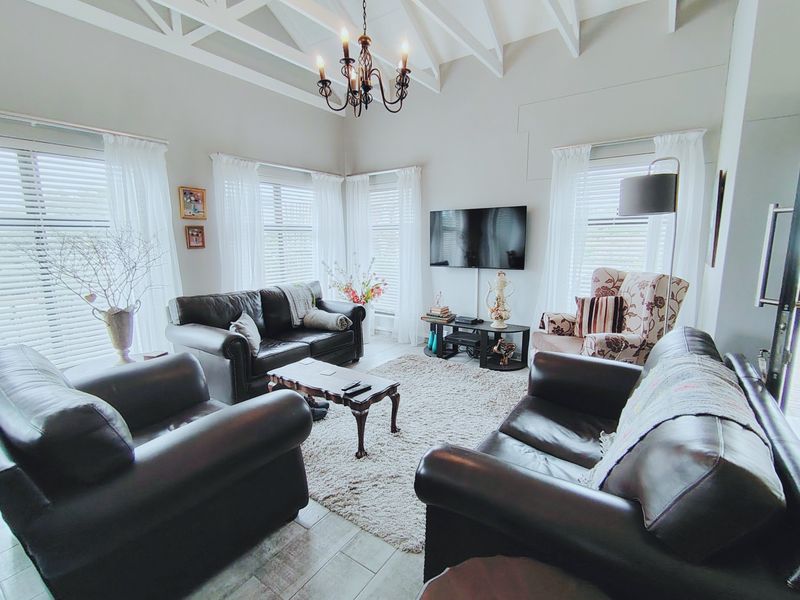 Dream Home on Golf Course - Photo 2