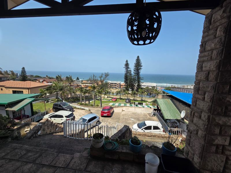 Prime Marine Drive Apartment - Photo 1