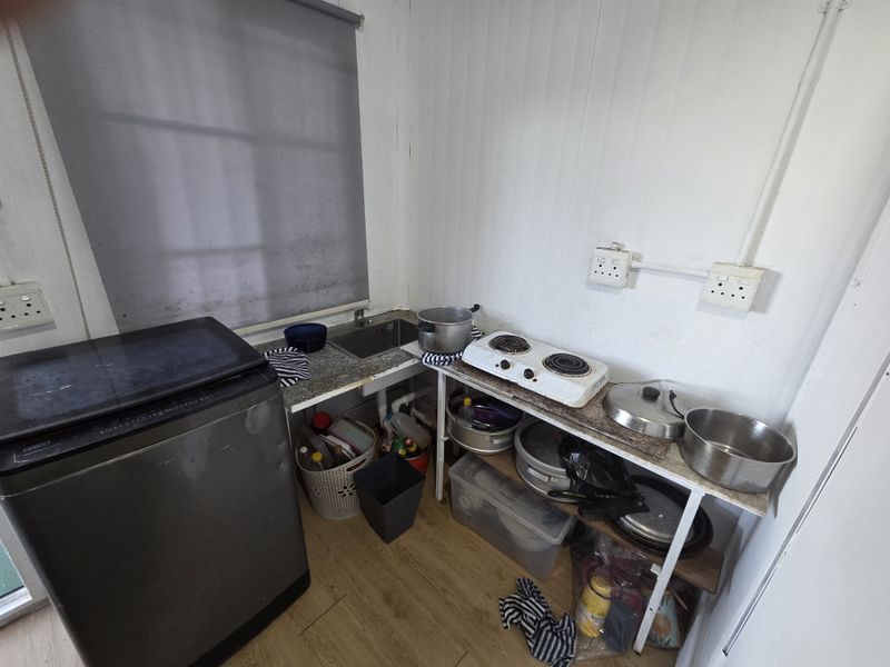 Charming Studio Apartment With Ocean Views - Photo 6