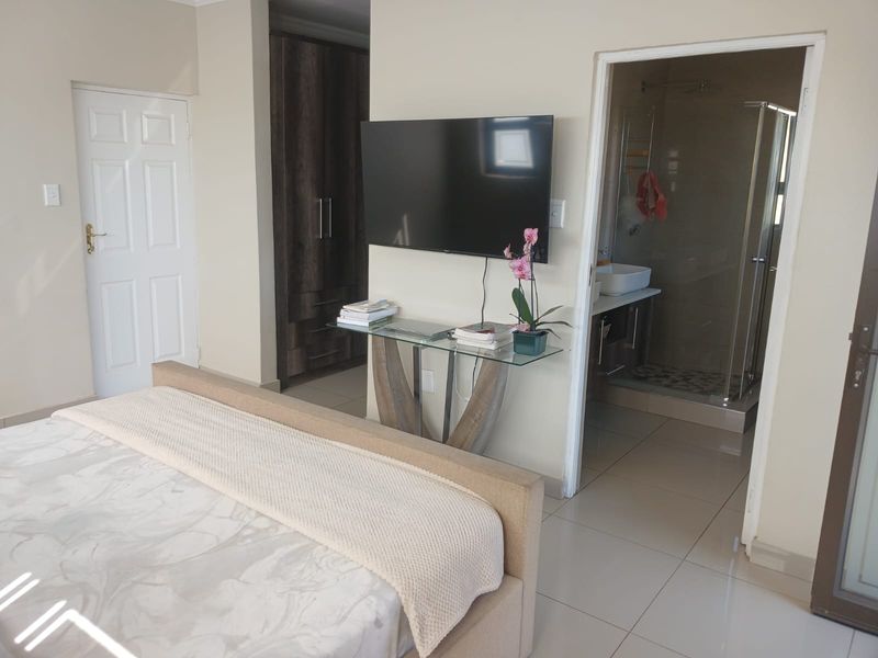 Stunning 3-bedroom house for sale in Zambezi Manor Lifestyle Estate, Pretoria - your dream home! - Photo 4