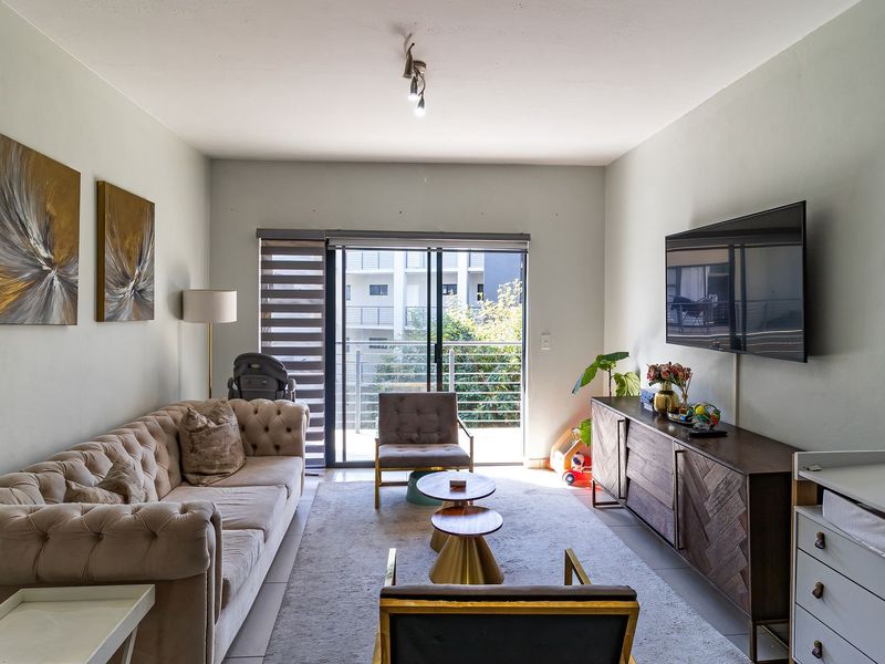 Modern 3 Bed, 2 Bath Unit for Sale in Isabel Estate, North Riding - Photo 5