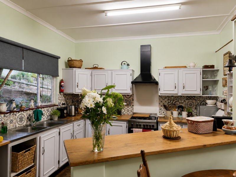 Tucked away beauty - Photo 2