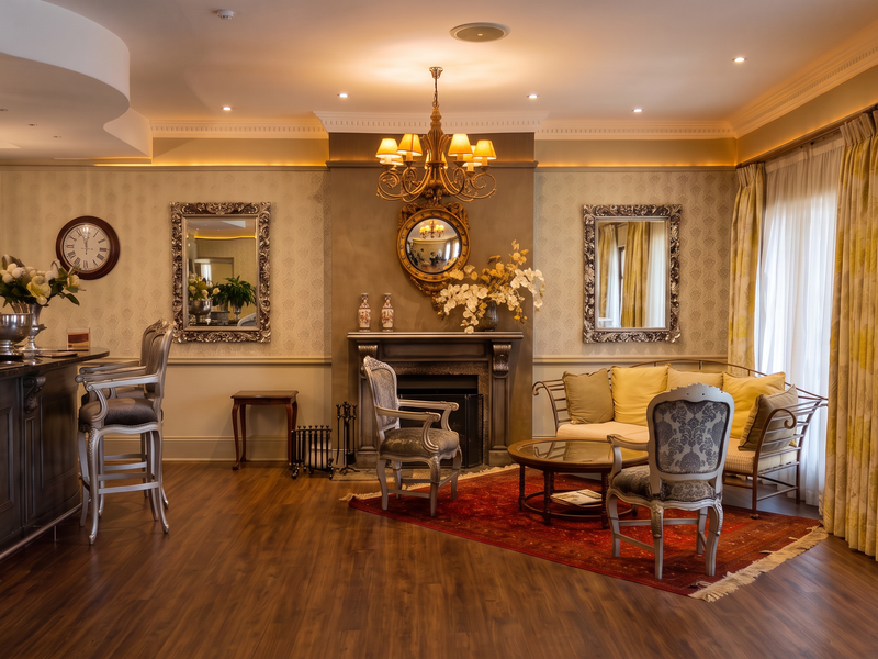 Perfect Location - Sectionalised property and function venue - Photo 4