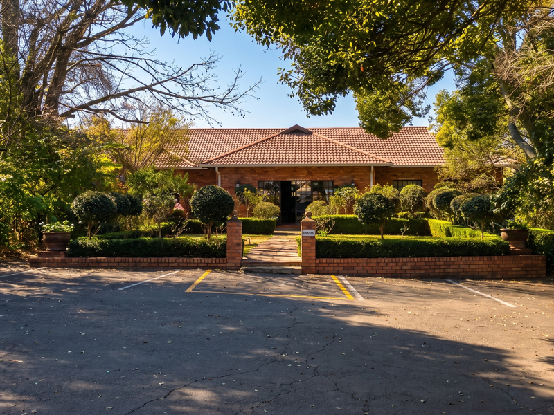 Perfect Location - Sectionalised property and function venue - Photo 6